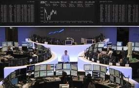 Wall Street Terhindar dari Kejatuhan Parah, Harga Minyak Anjlok 4%