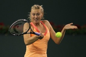 Sharapova Pulangkan Safina, Roddick Terus Maju