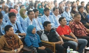 Keripik Nanas dan Kerupuk Kulit Ikan Ala Pengusaha Muda Palembang