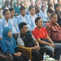 Keripik Nanas dan Kerupuk Kulit Ikan Ala Pengusaha Muda Palembang