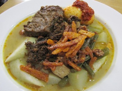 Buat yang Rindu Lontong Medan!
