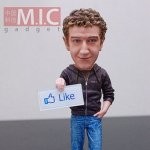 Patung Zuckerberg Bikin Facebook Berang