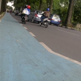 DBMP: Jalur Sepeda Bukan Luntur, Tapi Kotor