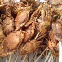 Sate Kepiting Lunak Bikin Ngemil Makin Enak