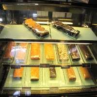 Lezatnya Kue Tanpa Alkohol dan Rum di Green Cake and Coffee