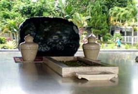 Blitar Memerah Sambut Mega Ziarah