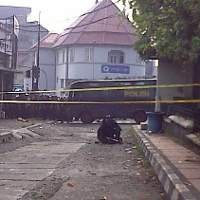 Gegana Pastikan Bingkisan di Simpang Lima Tak Mengandung Peledak