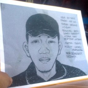 Saksi Terbatas, Sketsa 3 Kurir Paket Bom Buku Tidak Sempurna