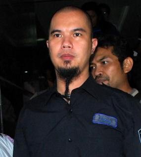 Polisi Diminta Bongkar Aksi Sensasi Liar Ahmad Dhani