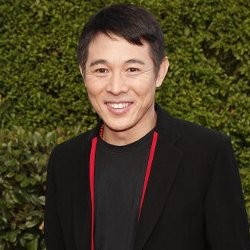 Jet Li Kirim Rp 1,38 M Untuk Korban Bencana Jepang & Yunnan