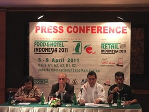 Seminar Halal di Food & Hotel Expo 2011