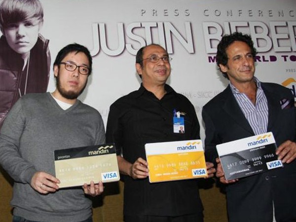 Mandiri Debit Dukung Konser Justin Bieber