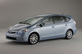 Akibat Tsunami, Toyota Tunda Peluncuran Model Prius Terbaru