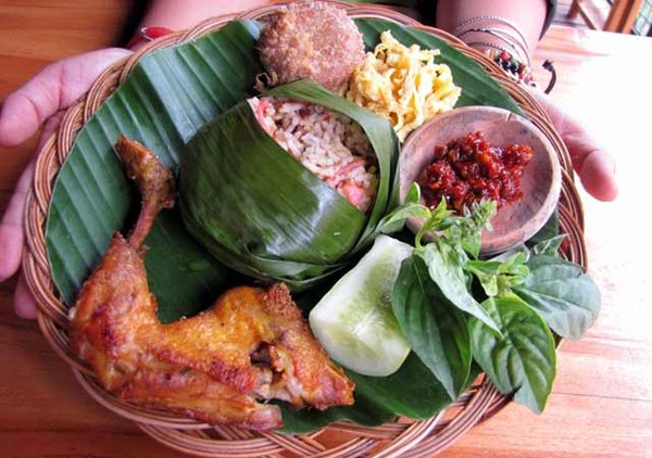 Kompilasi Makanan Sunda & Asing Goelali Bistro