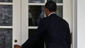 Pintu Gedung Putih Terkunci, Obama Cari Pintu Lain Sambil Bersiul