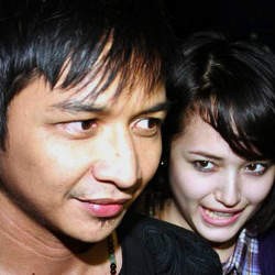 Pasha Nyanyikan Penghujung Cinta Untuk Calon Istri Kedua