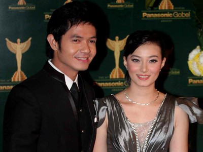 Serasinya Dude Herlino dan Asmirandah