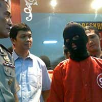 David Menebar SMS Teror ke Tiga Tempat di Surabaya Sekaligus