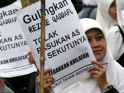 HTI Tolak Khadafi dan Kutuk Sekutu