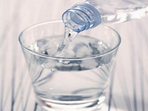 Air Putih Melunturkan Lemak?