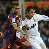Alves: Pindah ke Real Madrid? Tidak! 