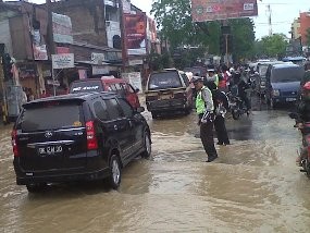 Banjir Picu Kemacetan Parah di Medan