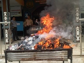 Petugas Rutan Samarinda Bakar 230 Ponsel Sitaan dari Napi