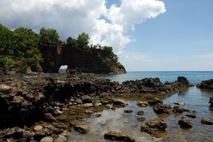 Pantai Pintu Kota, Ambon