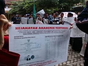Staf STAIN Kediri Akui Ada Penerbitan Ijazah Palsu