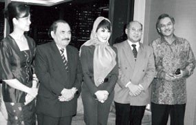  Haryono Suyono Tidak Kenal Malinda Dee