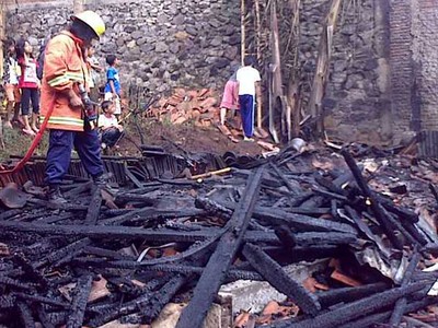 Rumah Andi Habis Terbakar
