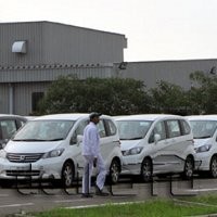Honda Kurangi Produksi Mobil