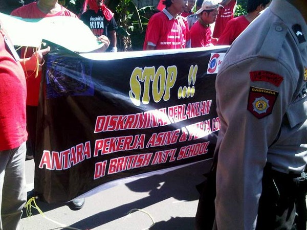 Karyawan British International School Demo Sekolahnya