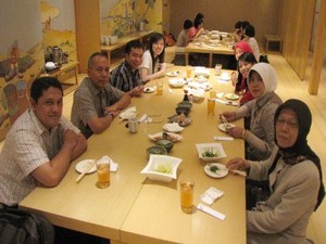 Makan Okonomiyaki dan Gyoza Bareng Pak Bondan