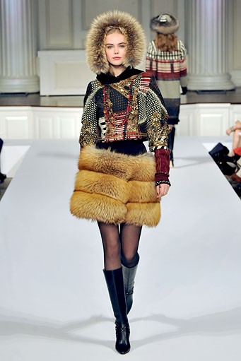 Oscar de la Renta, Fall/Winter 2011. New York Fashion Week 2011. [Photo by Slaven Vlasic/Getty Images]