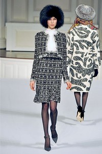 Oscar de la Renta, Fall/Winter 2011. New York Fashion Week 2011. [Photo by Slaven Vlasic/Getty Images]