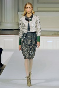 Oscar de la Renta, Fall/Winter 2011. New York Fashion Week 2011. [Photo by Slaven Vlasic/Getty Images]