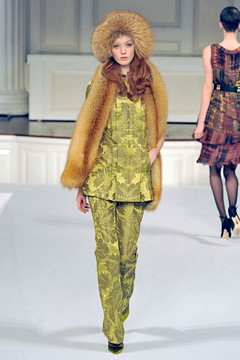 Oscar de la Renta, Fall/Winter 2011. New York Fashion Week 2011. [Photo by Slaven Vlasic/Getty Images]