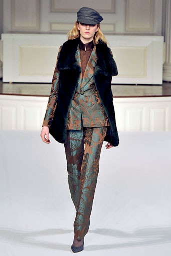 Oscar de la Renta, Fall/Winter 2011. New York Fashion Week 2011. [Photo by Slaven Vlasic/Getty Images]