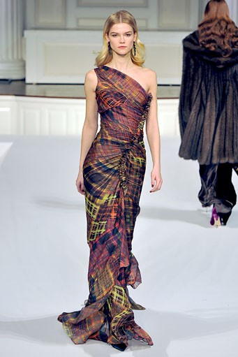 Oscar de la Renta, Fall/Winter 2011. New York Fashion Week 2011. [Photo by Slaven Vlasic/Getty Images]