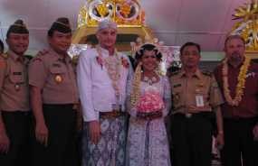 Martin Bali Nine & Kristin Bulan Madu Semalam di LP Kerobokan