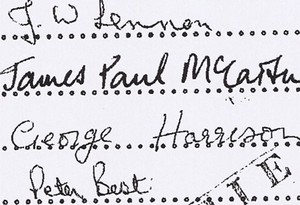 Surat Kontrak Rekaman Pertama The Beatles Akan Dilelang di London
