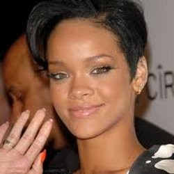 Rihanna Duet Bareng Britney Spears di S & M