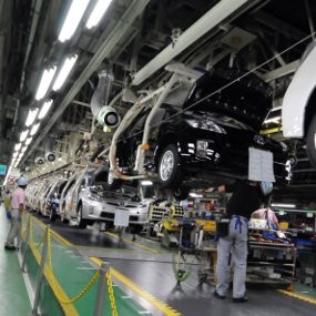 Toyota Kurangi Jumlah Mobil AS