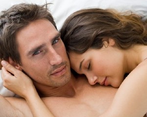 Almond Bantu Tingkatkan Kehidupan Seksual Pria