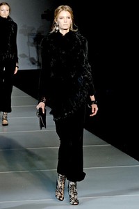 Giorgio Armani, Fall/Winter 2011. Milan Fashion Week 2011. [Photo by Vittorio Zunino Celotto/Getty Images]