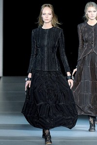 Giorgio Armani, Fall/Winter 2011. Milan Fashion Week 2011. [Photo by Vittorio Zunino Celotto/Getty Images]