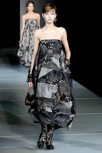 Giorgio Armani, Fall/Winter 2011. Milan Fashion Week 2011. [Photo by Vittorio Zunino Celotto/Getty Images]