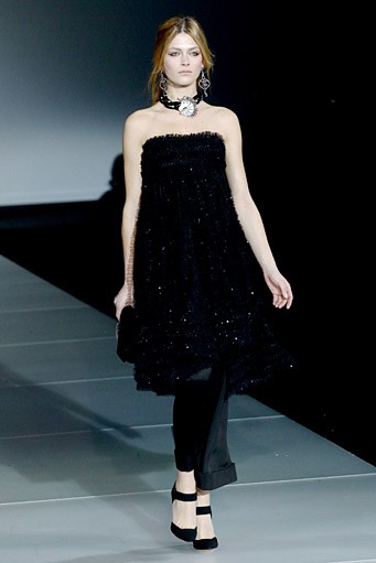 Giorgio Armani, Fall/Winter 2011. Milan Fashion Week 2011. [Photo by Vittorio Zunino Celotto/Getty Images]