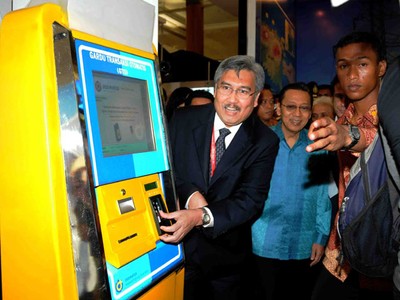 Bank Mandiri Ikuti IIICE 2011